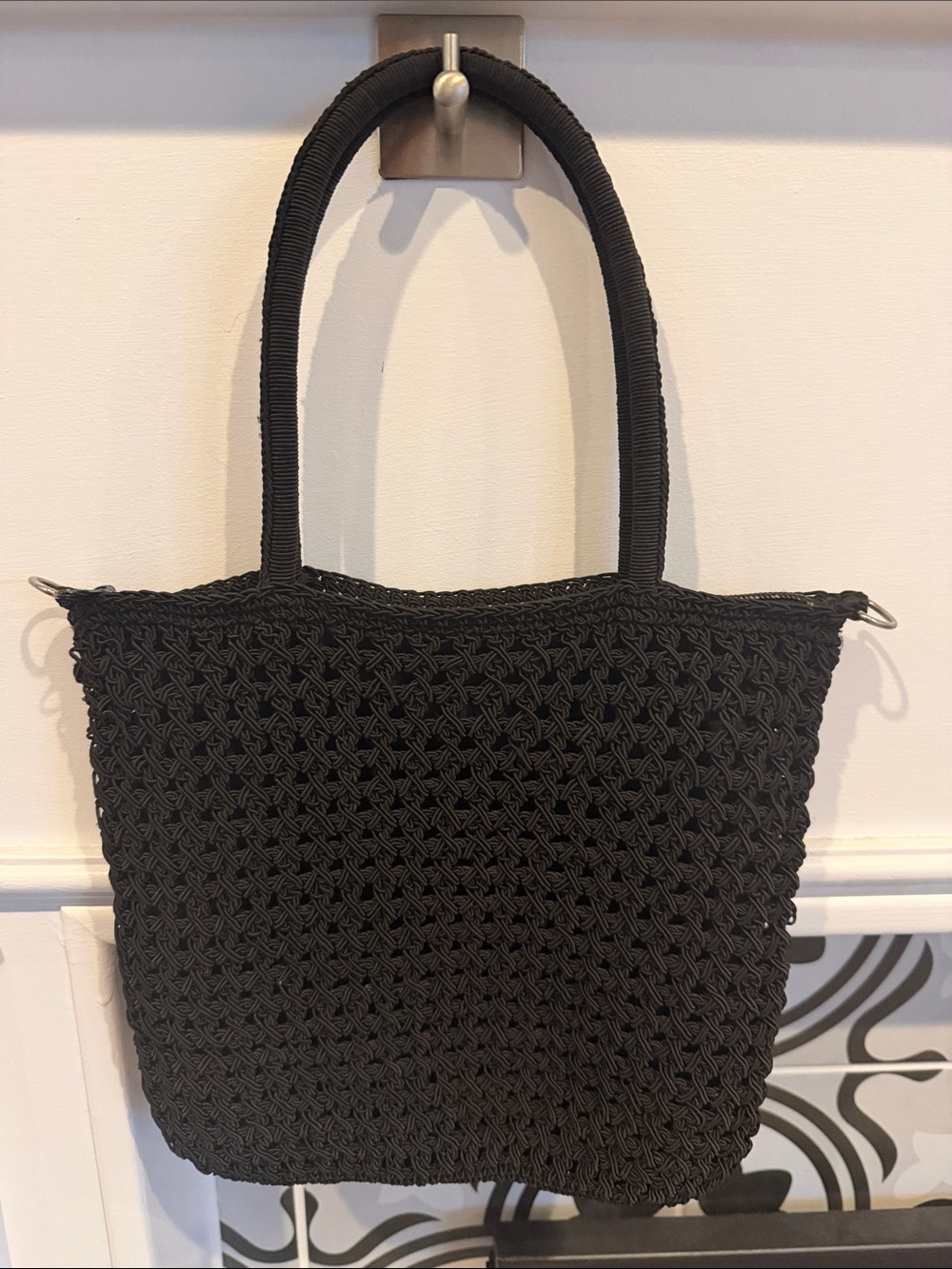Black Woven Hand Tote Bag - Classic Women's Handbag